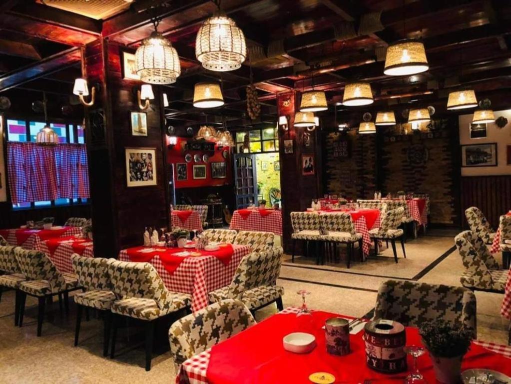 Italian House Hotel Baghdad Exterior photo
